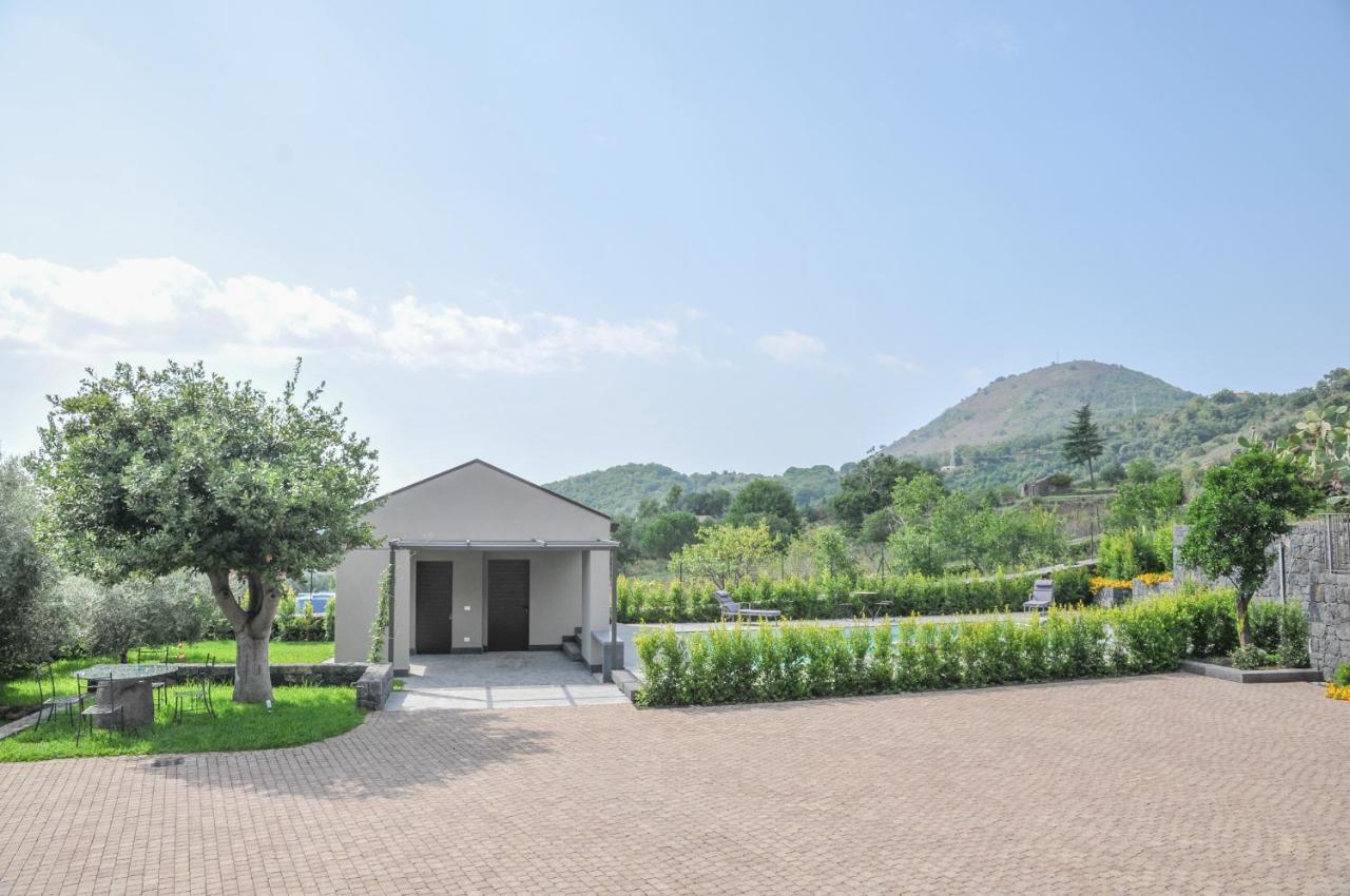 La Casa Dell'Alloro Zafferana Etnea Exterior photo