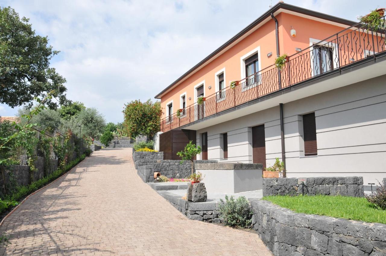 La Casa Dell'Alloro Zafferana Etnea Exterior photo